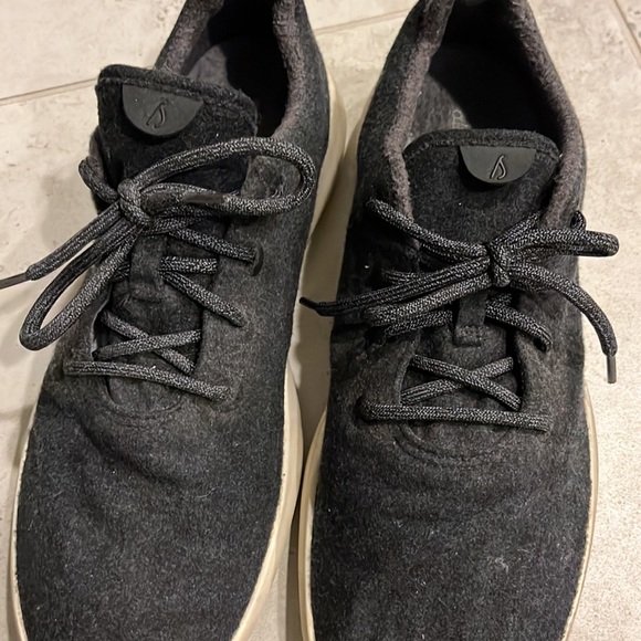 Allbirds Men’s Charcoal Grey Wool Runners - Picture 2 of 7